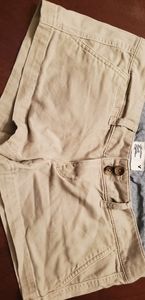 Woman's size 2 American Eagle shorts